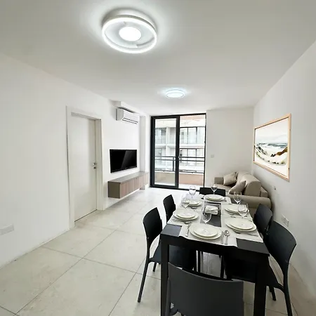Upscale - Heart Of Paceville Apartment