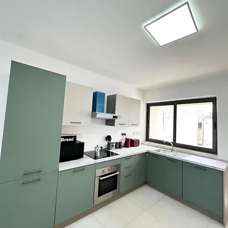 Apartment Upscale - Heart Of Pacaville Saint Julian's
