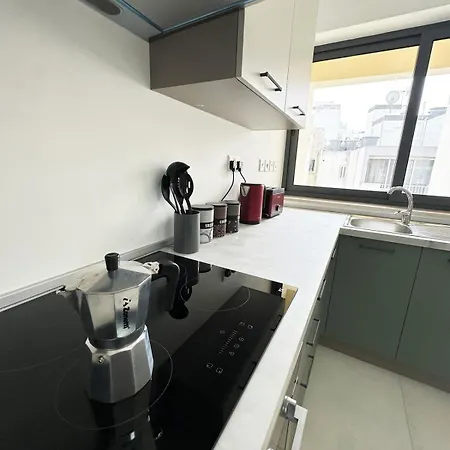 Upscale - Heart Of Paceville *