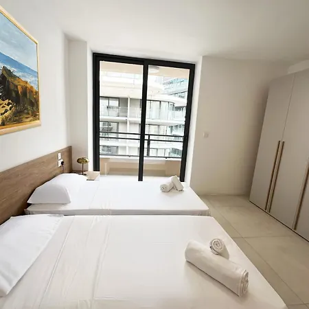 Upscale - Heart Of Paceville Сент Джулианс