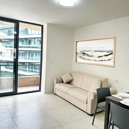 Upscale - Heart Of Paceville